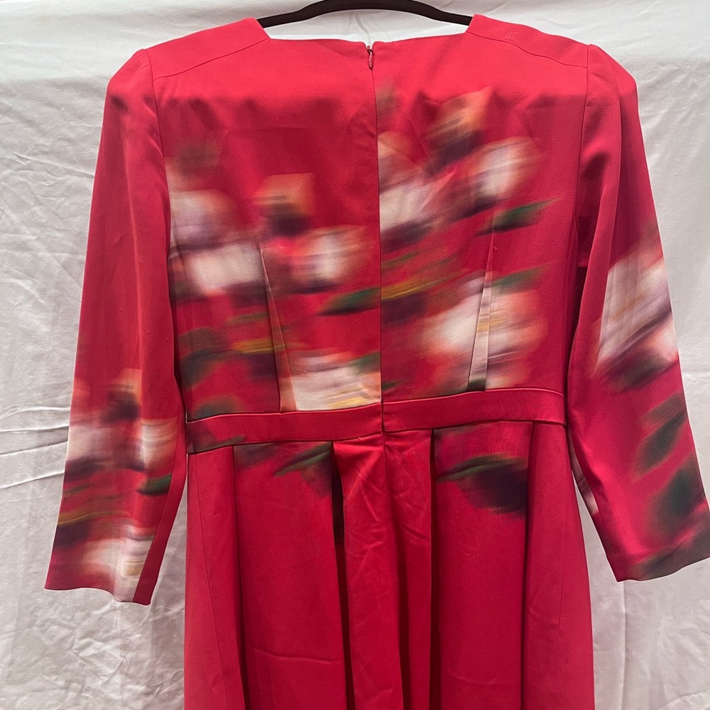 Red dress - Picture 3 of 5